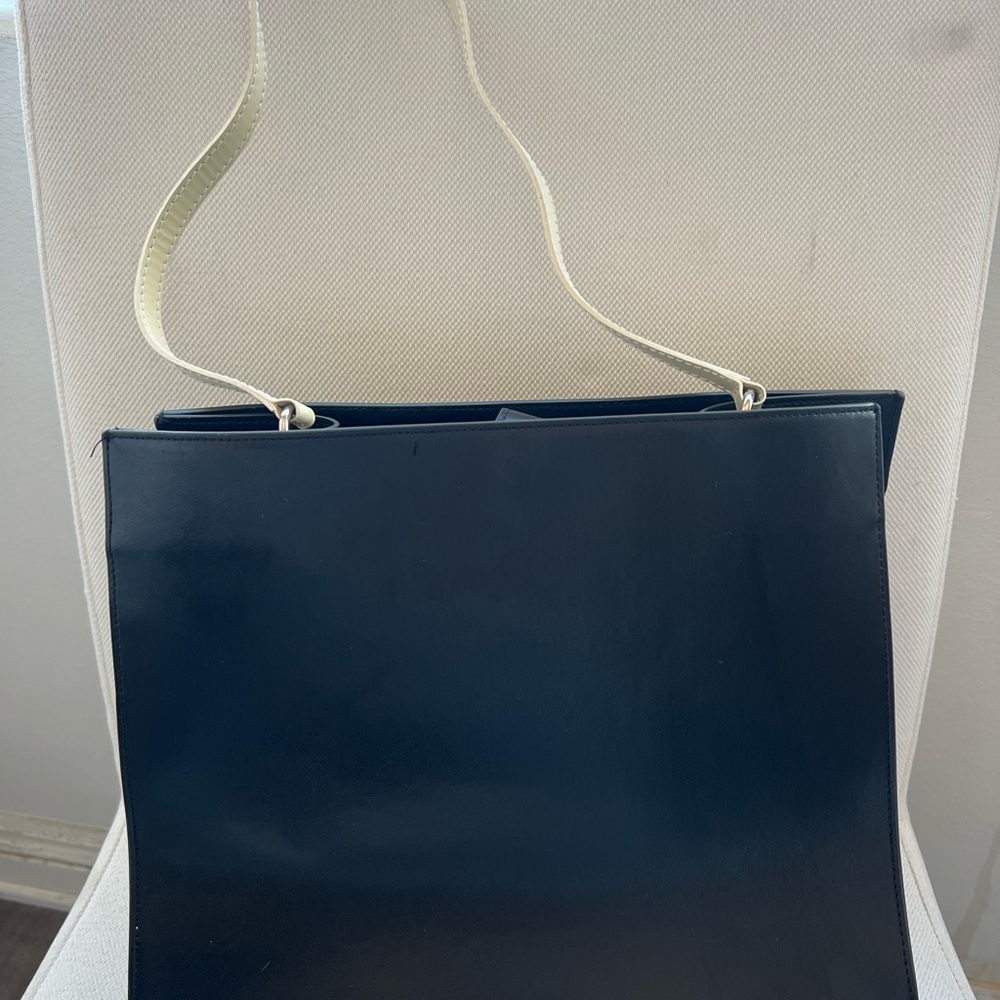 Danse Lente Leather Tote - Picture 5 of 8